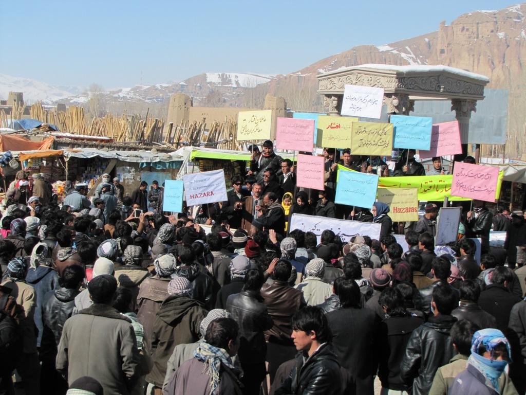 مظاهره کنندگان باميان :  جنايتکاران بايد محاکمه شوند