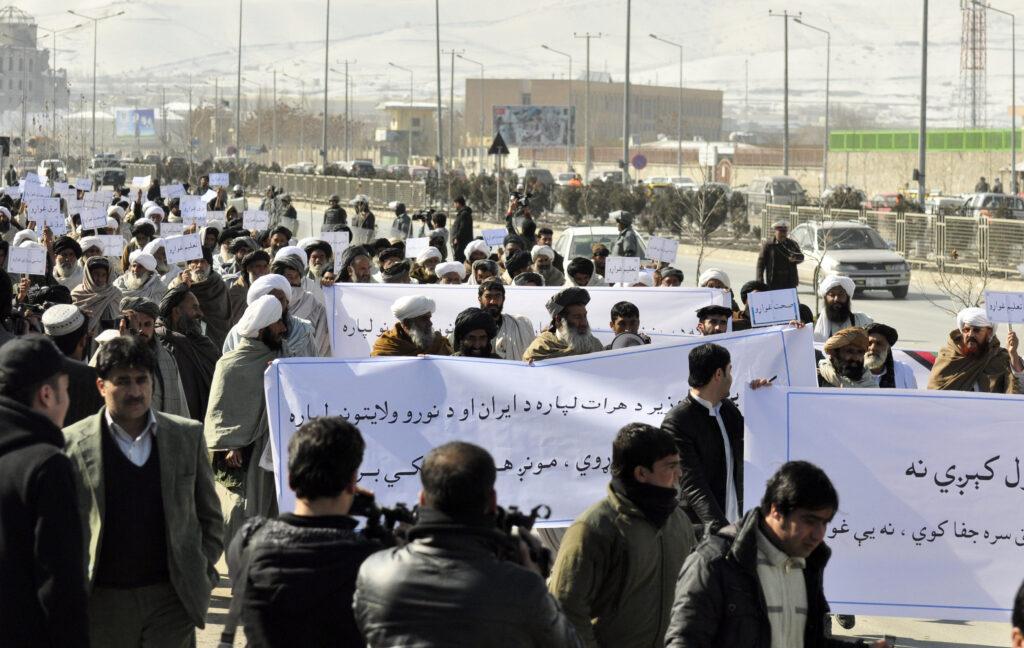 Helmand residents stage protest rally in Kabul