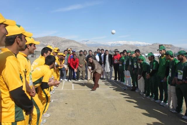 دولایتونو ترمنځ داتصالاتو چیلنج کپ کرکټ    سیالۍ پیل شوې