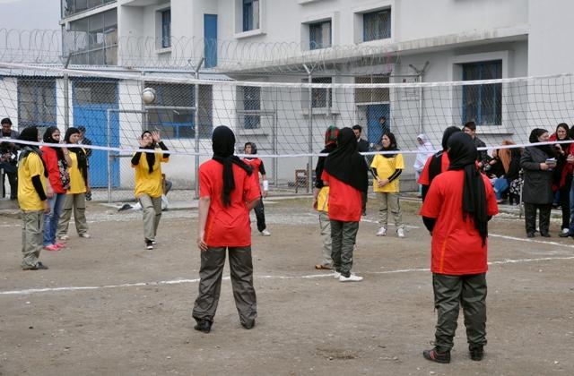 روز زن در زندان زنانه با واليبال تجليل شد