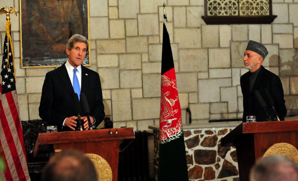 ”طالبانو سره د سولې په خبرو کې دامریکا او افغانستان ترمنځ اختلافات نشته”