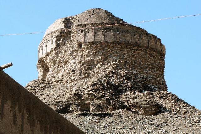 په ننګرهار کې تاريخي استوپې د له منځه تللو په حال کې دي