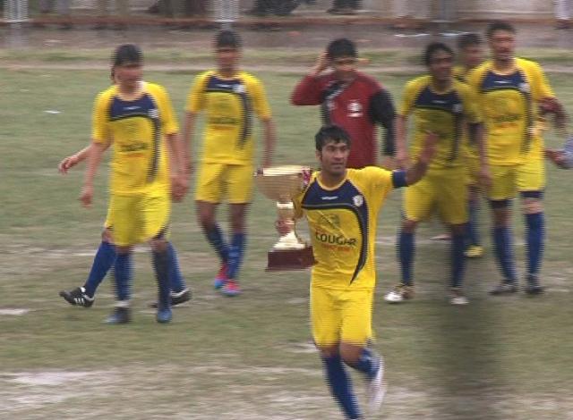 Herat lift inter-zone soccer trophy