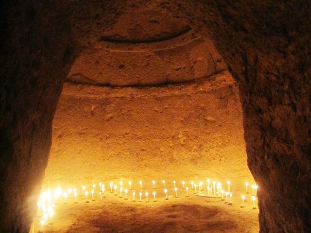 دوازده همين سالگرد تخريب مجسمه هاى بودا با افروختن هزاران شمع تجليل شد