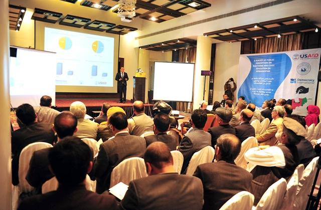 نظرسنجى: اکثريت افغانها در انتخابات سال ١٣٩٣ شرکت ميکنند