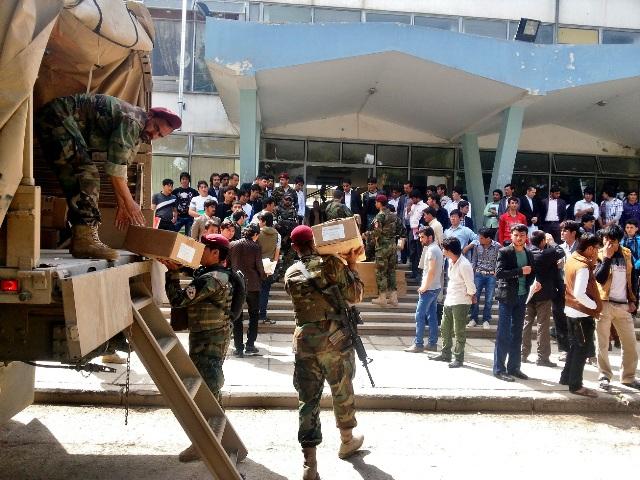 بلخ، د ښوونکو کمښت د پوهنې روان بهير له ستونزو سره مخ کړی