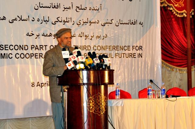 عدم مصوونيت و ارتباطات سياسى علما مانع بيان حقايق شده است