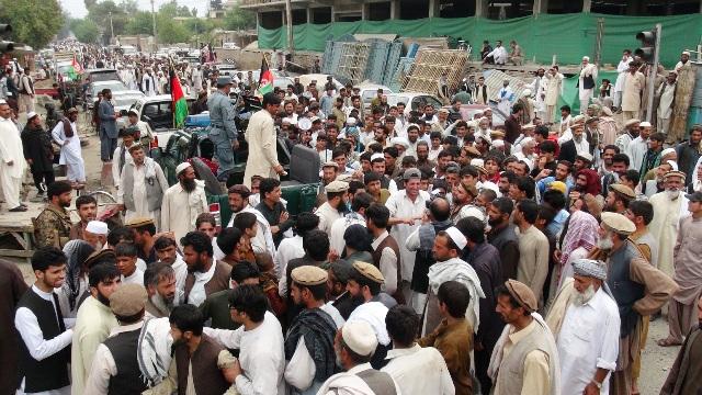 په څلورمه ورځ هم د شېرزي پر ضد لاريون وشو