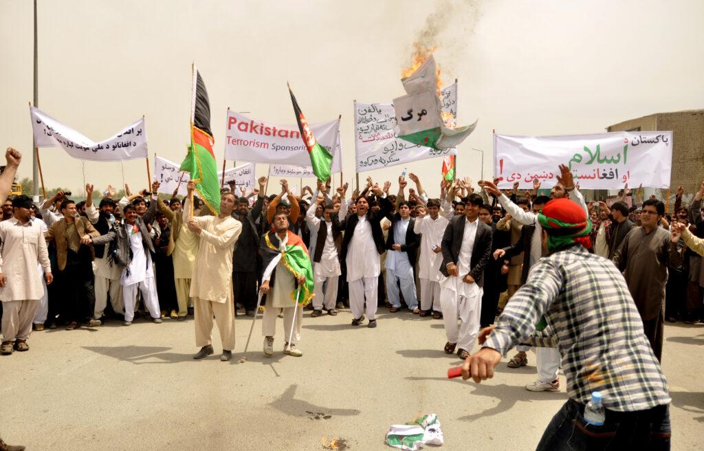 Protestors seek tit-for-tat response to Pakistan