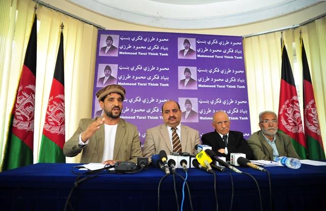 شنونکي : د نواز شريف او طالبانو له نږدې کېدو سره افغانستان ته ستونزې جوړېداى شي