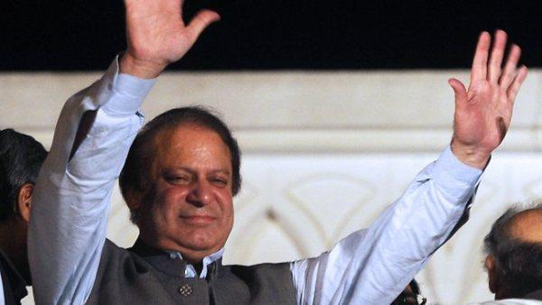 Sharif stages comeback in landmark vote