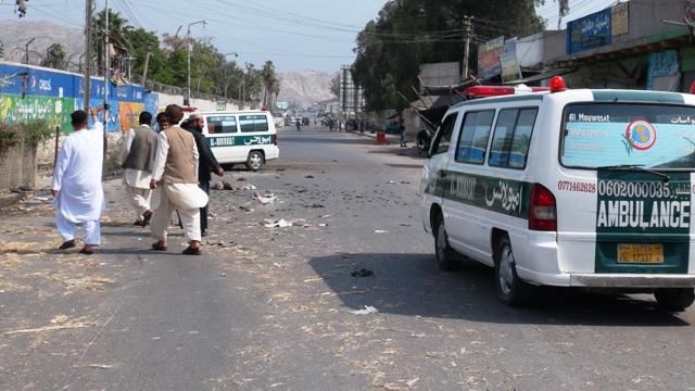 Policeman killed, 10 injured in Jalalabad blasts