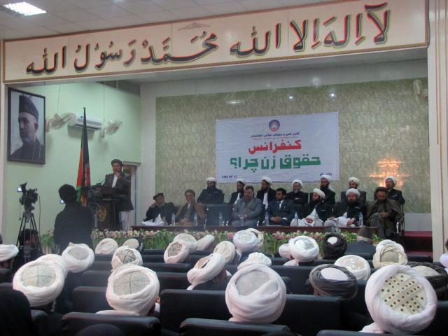 “ښځه د نارينه و په څېر د ژوند په هر ډګر کې د کار کولو حق لري”