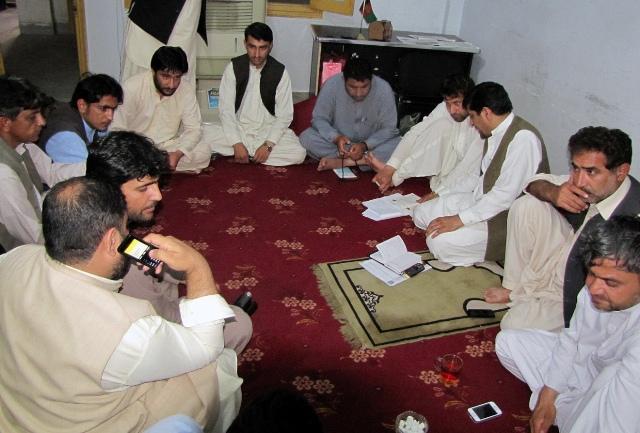 د ننګرهار خبريالانو د ولايت له مقام سره پرېکون وکړ