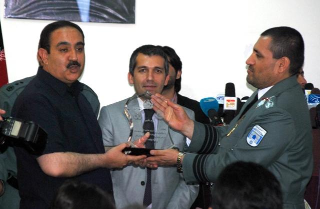 پتنگ: حلقات استخباراتى بيگانه دست به جنگ روانى ميزنند