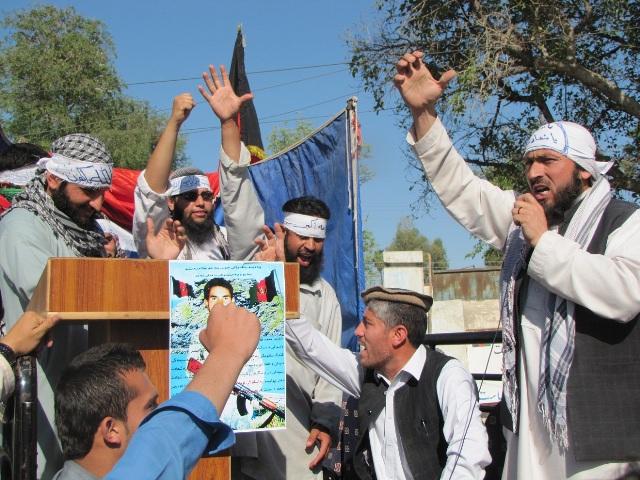 مظاهره کنندگان خواستار اعلام جنگ عليه پاکستان شدند