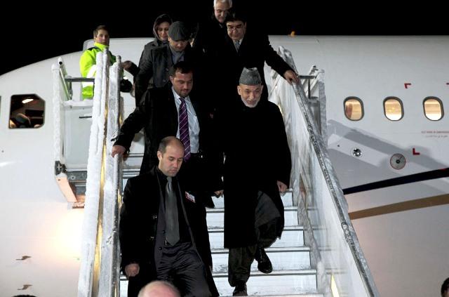 Karzai returns home from Turkmenistan
