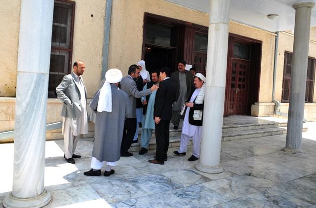 MPs outside the Wolesi Jirga hall