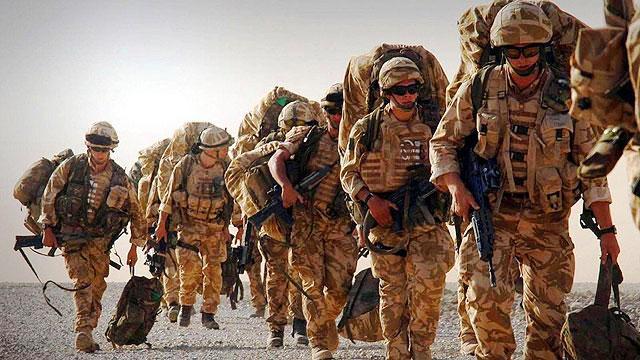 UK to keep 450 troops throughout 2016