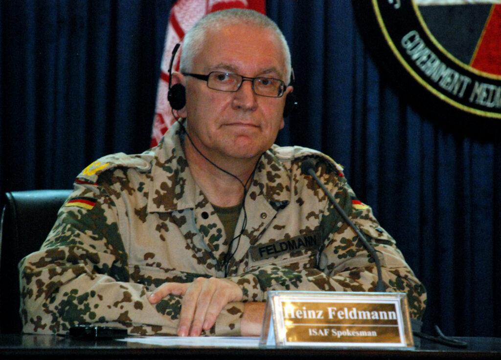 پايگاه هاى آيساف که نيروهاى افغان نيازى به آن ندارند تخريب ميشود