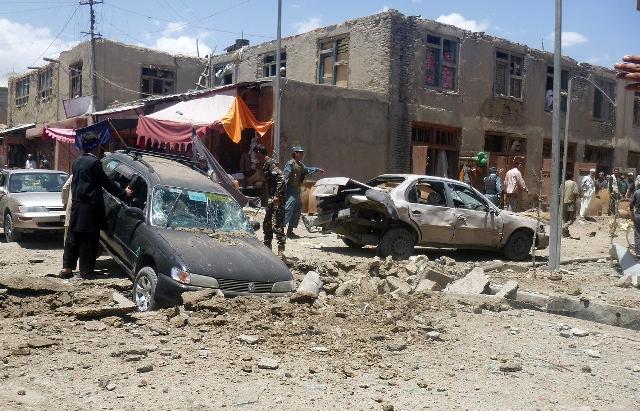 غزني ښار کې چاودنې څلور ملکي وګړي ټپيان کړل