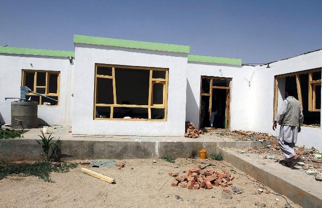 د غزني په ډله ييز بريد کې زيانمنې کورنۍ مرسته غواړي