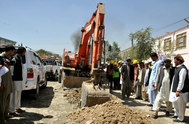 3-km road being asphalted in Kabul