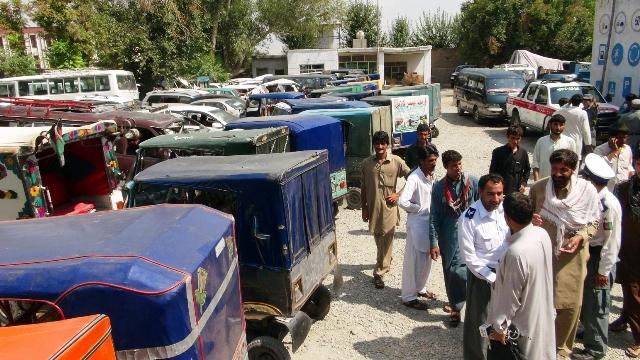 Crackdown on illegal, CNG-run autos in Jalalabad