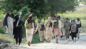Ghor: Taliban kidnap 6 including 3 girl students