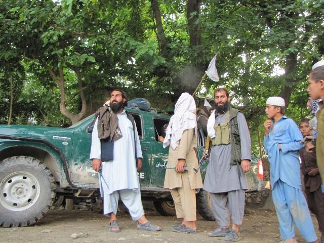 په شېرزادو کې څه تېر شوي؟ د پژواک د خبريال دسترګو ليدلى حال