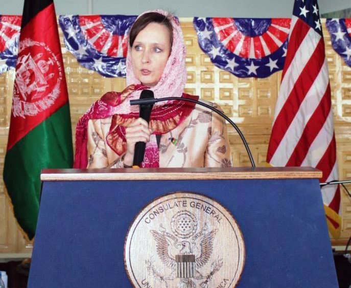 په هرات کې د امريکا کونسلګرۍ بېرته فعاليت پيل کړ