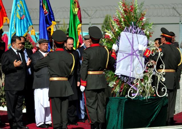 Floral wreath laid on ex-president’s mausoleum