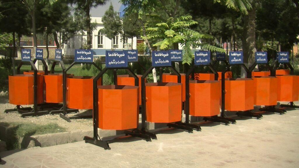 د ښاروالۍ له خوا د مزار ښار پاکوالي ته پاملرنه ډېره شوې