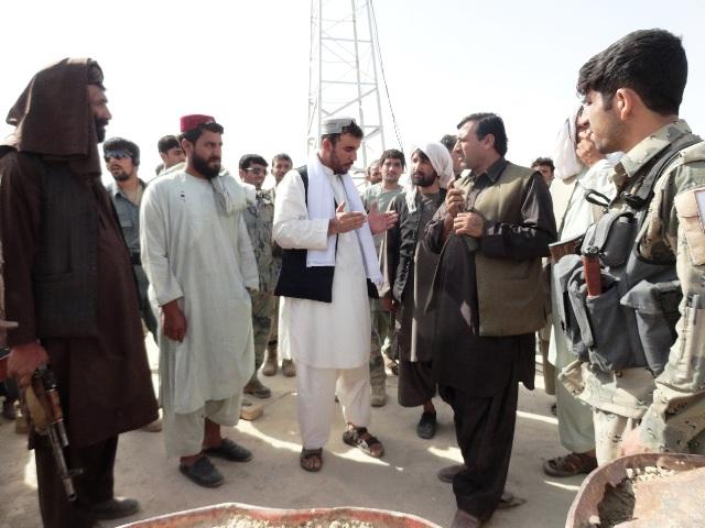 جنرال رازق: د کندهار د لرې پرتو ولسواليو ملکي ادارې سقوط دي