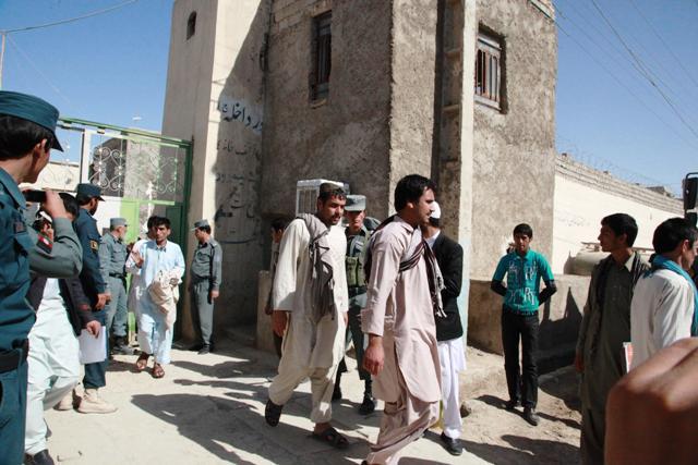 48 freed from Kunduz, Nimroz prisons