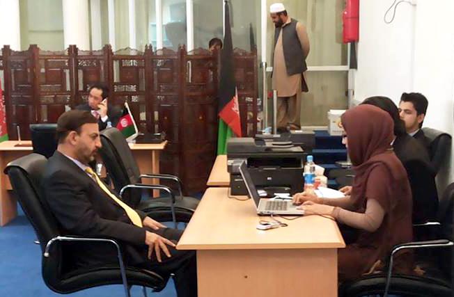 حشمت غنى احمدزى نامزد رياست جمهورى شد