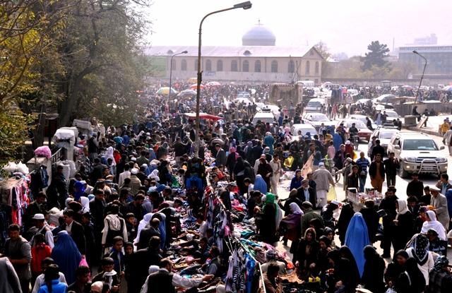 Kabulis ask warring sides to honor Eid celebration