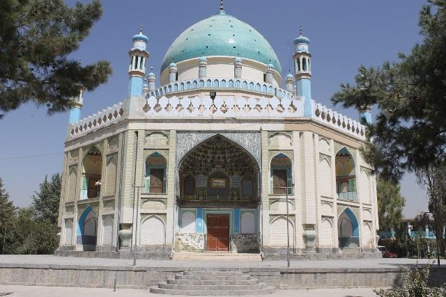 خرقه مطهره او د احمدشاه بابا مزار ترميمېږي