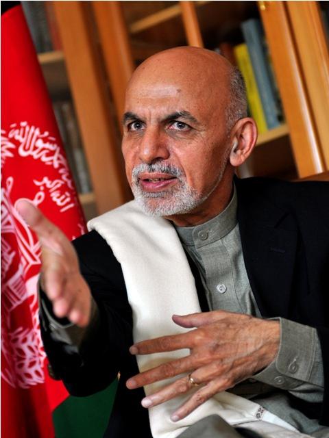 Thousands promise support to Ahmadzai