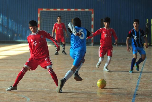 یک میدان ورزشی در سرپل به بهره برداری سپرده شد