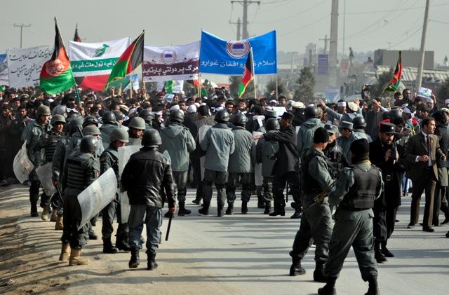 Protestors clash with police in Kabul