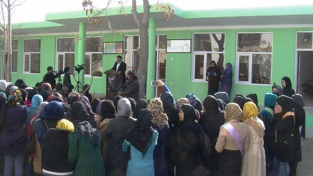 په مزار کې خلکو په شخصي لګښت ښوونځى جوړ کړ