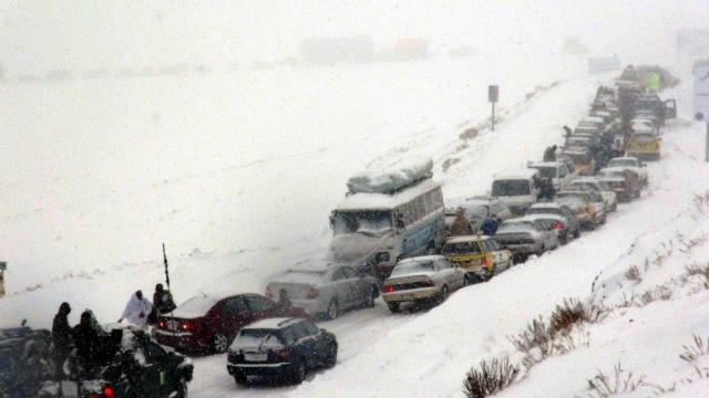 Heavy snowfall blocks Herat-Turkmenistan highway