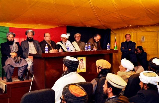 Hundreds of clerics throw weight behind Ghani