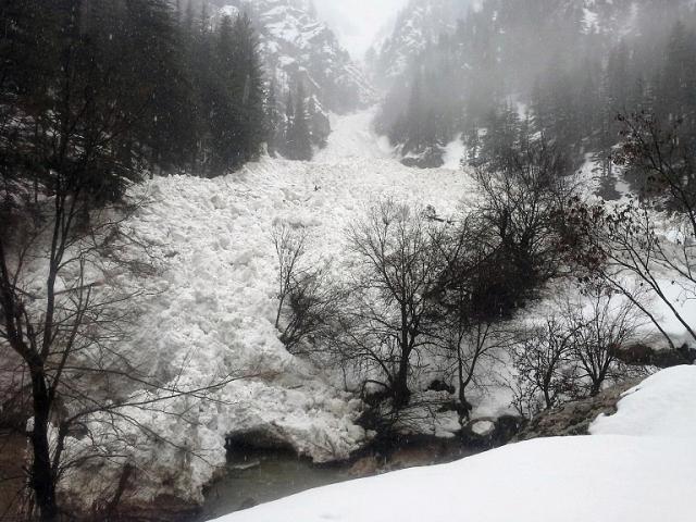 Death toll from Nuristan avalanches, cold snap soars to 73