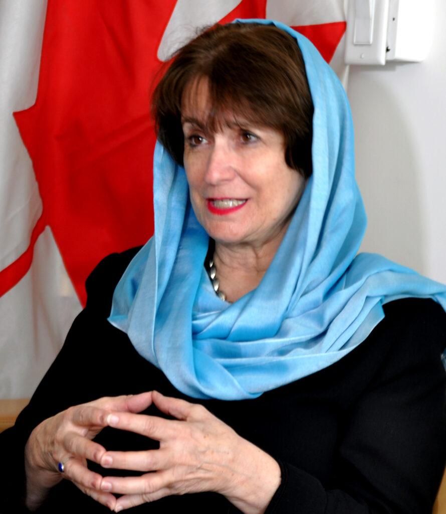 سفیر کانادا خواستار اشتراک وسیع زنان در انتخابات شد