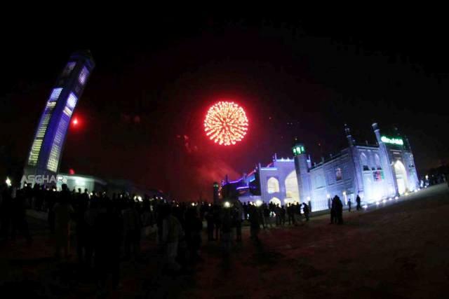 په مزار کې د نوروز مراسم او د خلکو سوداګري کمرنګه وه