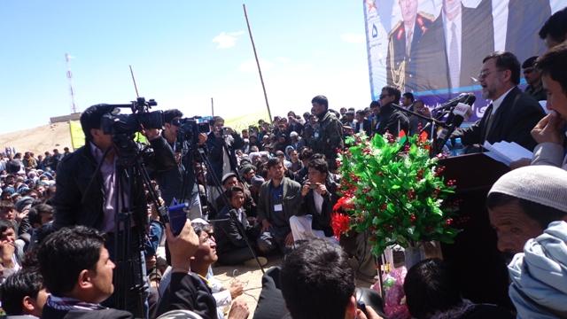 “تيم تحول و تداوم، تمام اقشار افغانستان را به یک دید مینگرد”