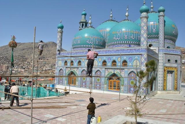 16 Shiite mourners killed in attack on Kabul shrine
