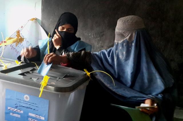 ناټو او ملګرو ملتونو د افغان ټاکنو د مهالوېش د اعلان هرکلى وکړ